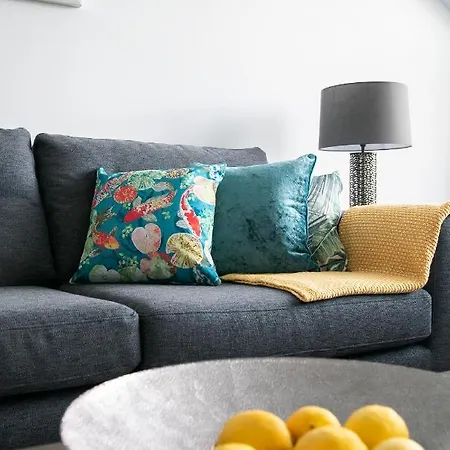 Апартаменты Harlow 3 *